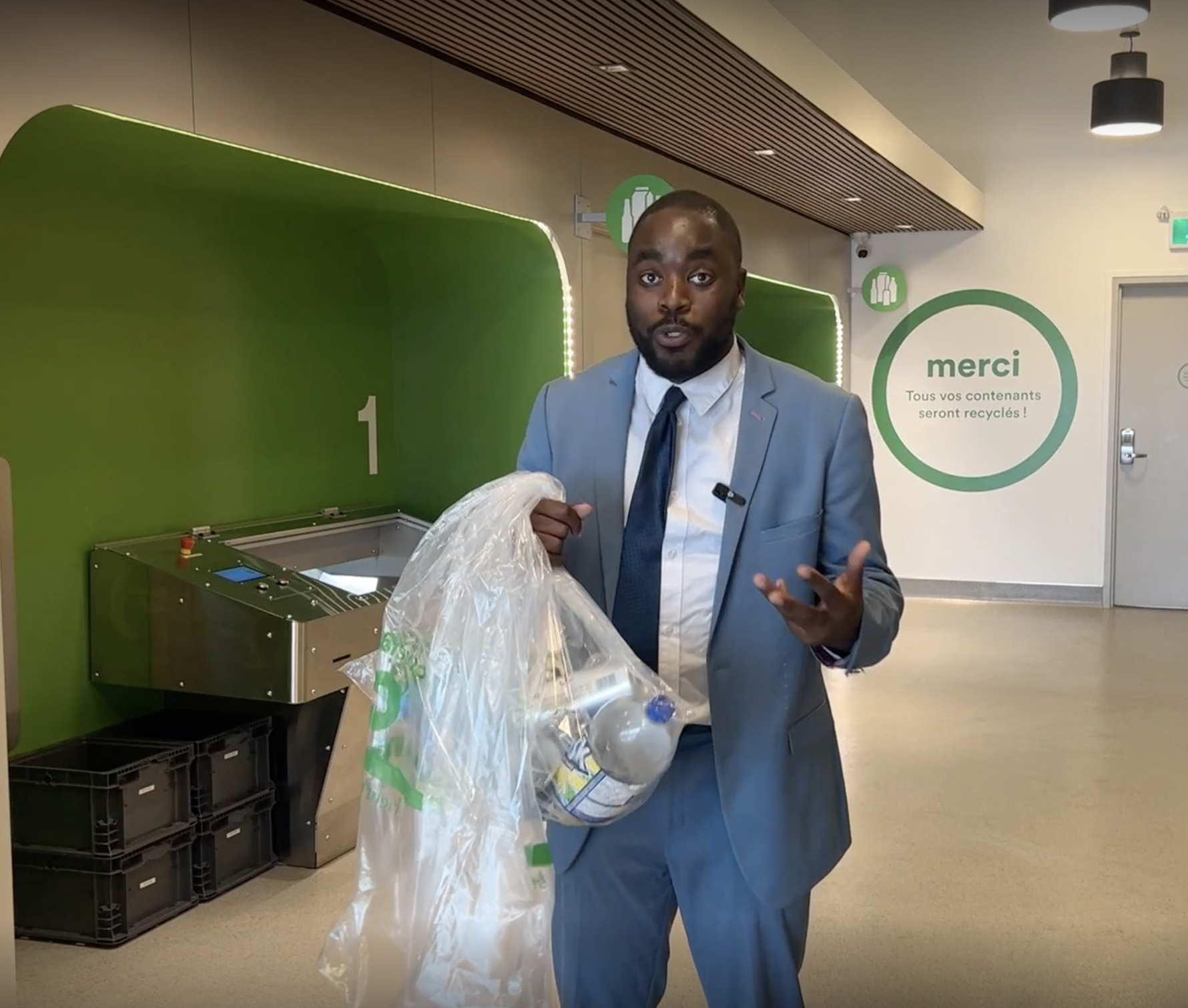 How do Québec’s new bottle deposit centres work?